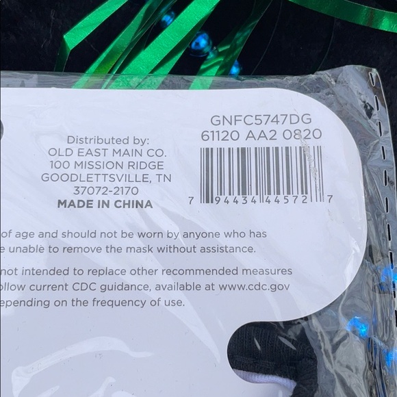 NWT Holiday Style Christmas Face Masks Coffee Cup - Picture 15 of 16